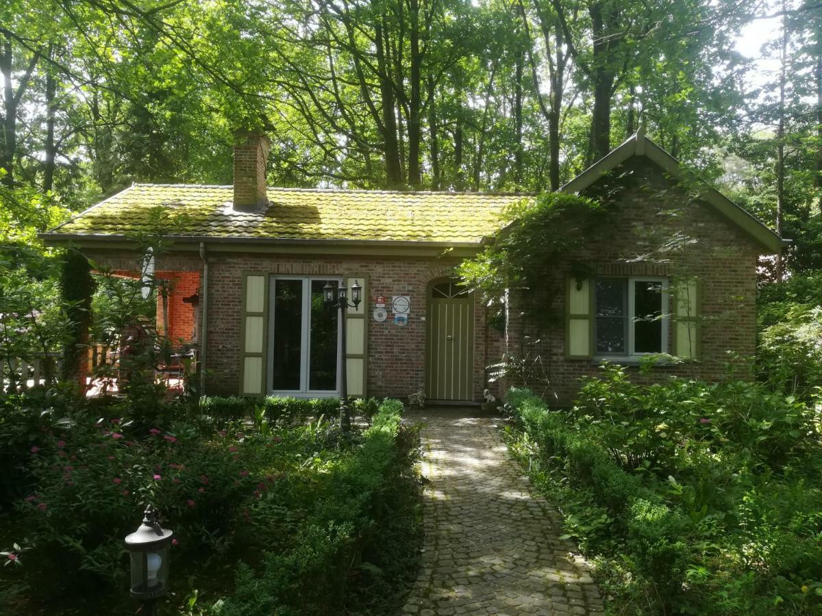 Rainbow Lodge Ursel Exterior photo